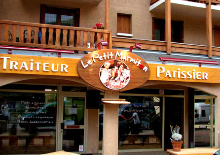 enseigne publicitaire pour Le Petit Marmiton