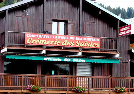 Enseigne publicitaire Crmerie des Saisies